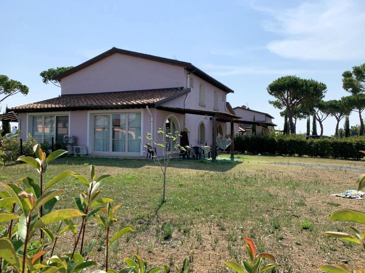 Fattoria Palazzeta - Pet & Family Friendly Aparthotel Cecina  Bagian luar foto