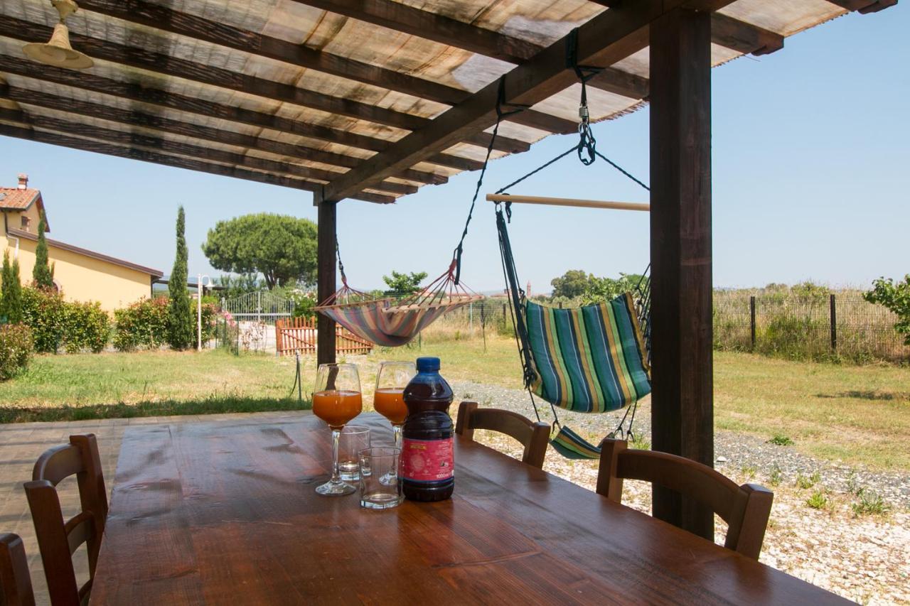 Fattoria Palazzeta - Pet & Family Friendly Aparthotel Cecina  Bagian luar foto