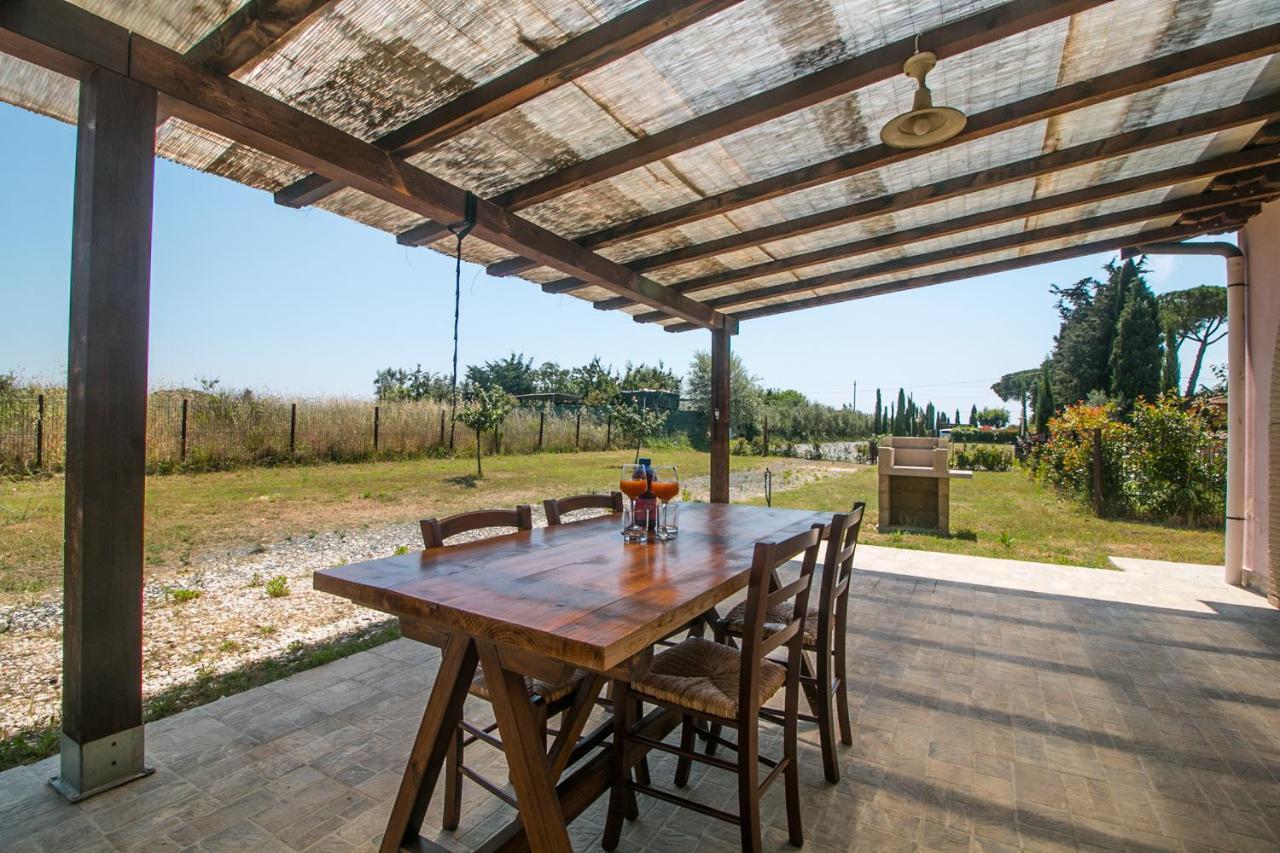Fattoria Palazzeta - Pet & Family Friendly Aparthotel Cecina  Bagian luar foto