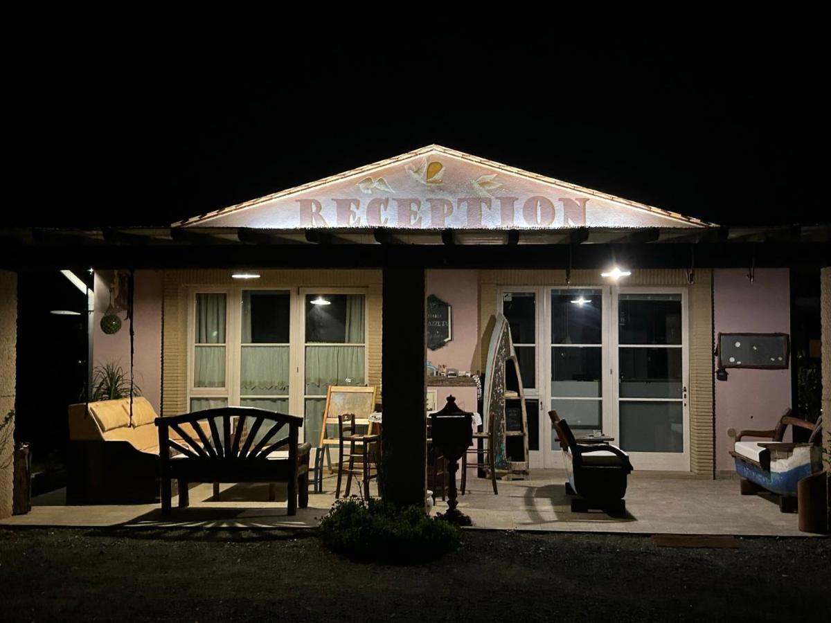 Fattoria Palazzeta - Pet & Family Friendly Aparthotel Cecina  Bagian luar foto