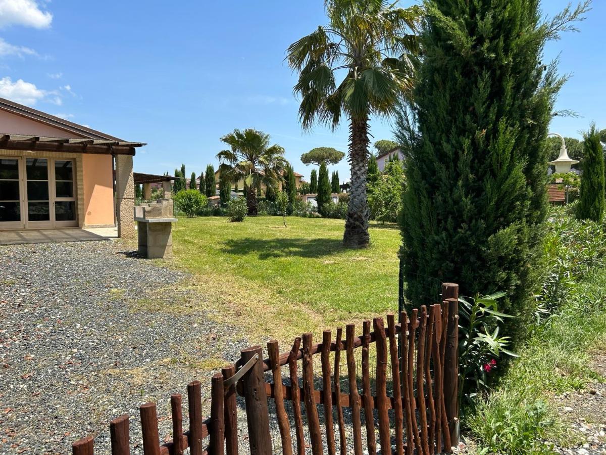Fattoria Palazzeta - Pet & Family Friendly Aparthotel Cecina  Bagian luar foto