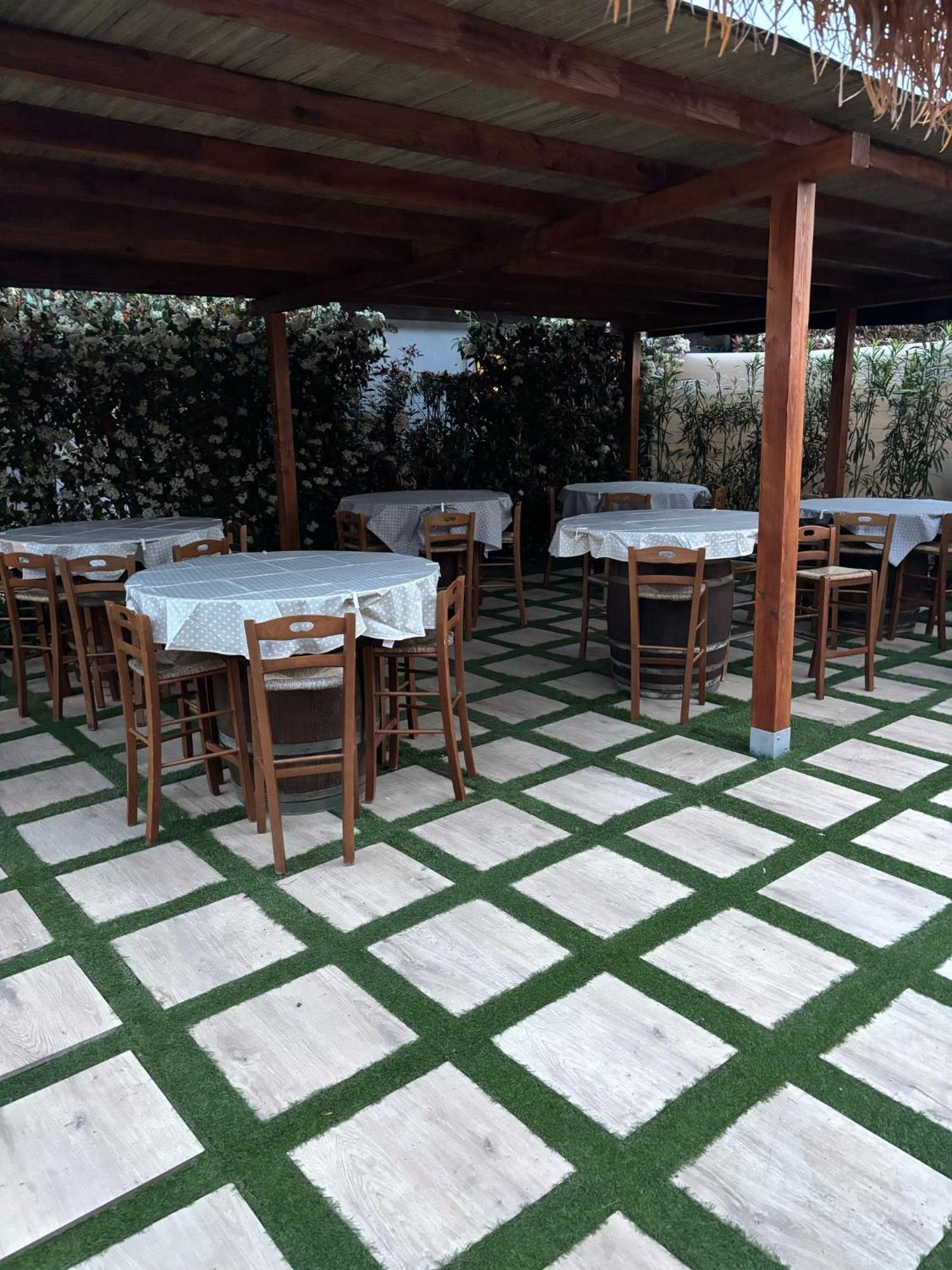 Fattoria Palazzeta - Pet & Family Friendly Aparthotel Cecina  Bagian luar foto